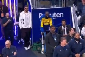 有的是力气没用完！六犯离场的追梦场边狂蹬自行车