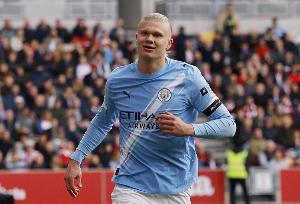 每体：维尼修斯不愿降低续约要求，皇马首选哈兰德为接替者