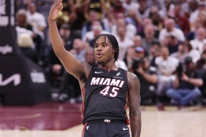 9助！斯波：非常喜欢戴维恩-米切尔组织能力 他在这方面很有天赋