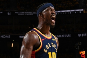 系统升级？巴特勒本赛季至今三分命中率达57.1%！上季在勇士27.9%