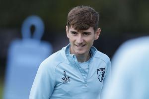 伯恩茅斯中场：哈兰德威胁巨大，针对他准备防守策略几乎不可能