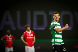 贡萨尔维斯：面对尤文我们保持了紧凑阵型 欧冠目标进淘汰赛