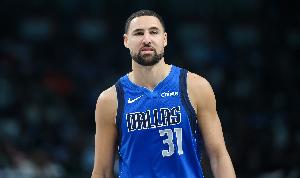 稍有回暖！克莱替补7中4&三分6中3拿11分4板3助 出现一次关键失误